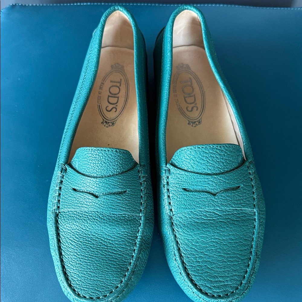 Tod's Gommino Classic Driving Shoe Leather Penny Loafers in Teal Sz 39 - Picture 3 of 13